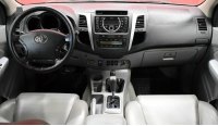 Hilux 2011 year, interior