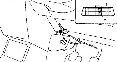 4. С помощью спецприспособления перемкните выводы «Т» - «Е» («5» - «13») диагностического разъема.