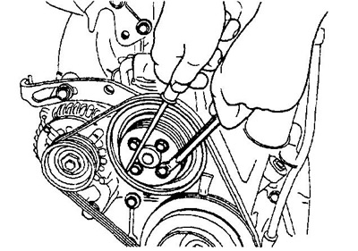 6. Установите шкив насоса охлаждающей жидкости, зафиксировав его с помощью отвертки во избежание…