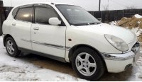 Toyota Duet, pogled ispred