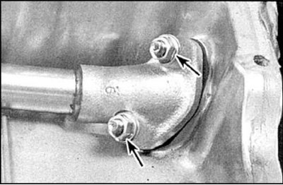 13. Наклоните и снимите верхнюю секцию.