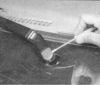 На рабочих поверхностях щеток со временем скапливается дорожная пленка, что приводит к заметному…