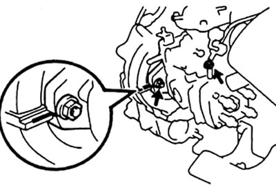 в)совместите метки на фланце насоса и картере шестеренной передачи, затяните две гайки крепления…