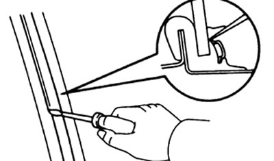 10. Для стекла с окантовкой: при помощи отвертки установите окантовку.