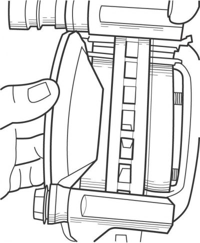 Рис. 11.15. Снятие внутренней тормозной колодки