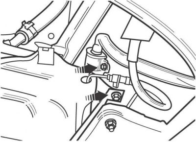 Рис. 12.17. Расположение гаек крепления зажимов, крепящих стабилизатор поперечной устойчивости к…