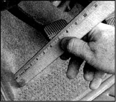 1. Проверьте расстояние подушек педалей от пола. Если это расстояние отличается от нормы, то…