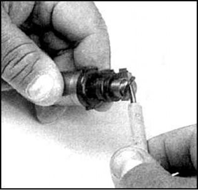 11. Если форсунки меняться не будут, то замените кольца.