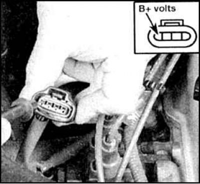 3. Если искра отсутствует, или искрообразование неустойчивое, то проверьте напряжение от батареи на…